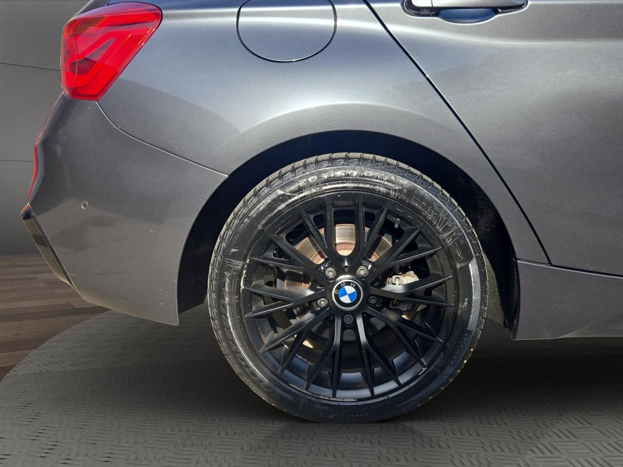 Bmw 118 - d Business 5p auto