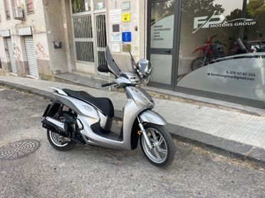 Honda SH 300 i