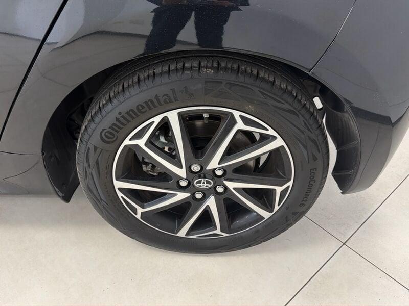 Toyota Yaris Hybrid Trend MY22
