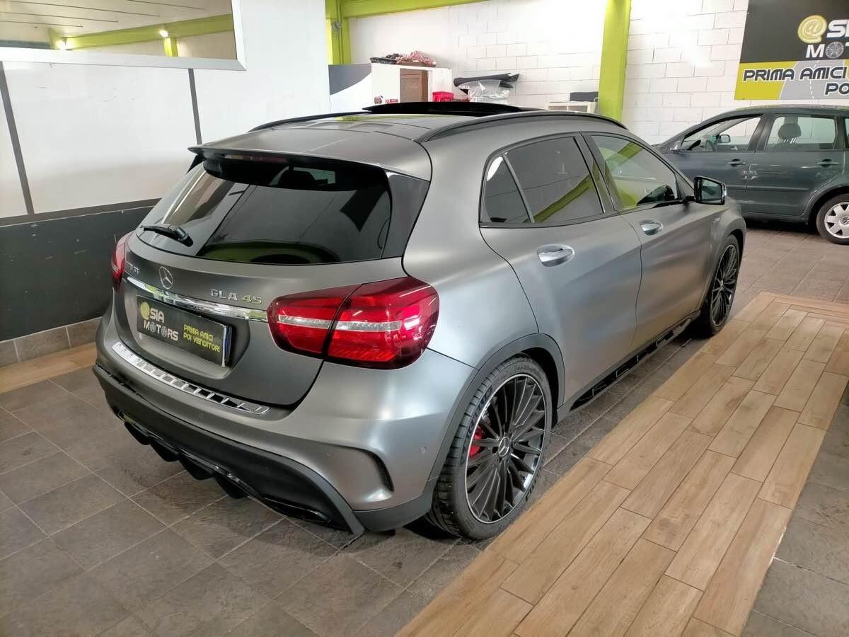 Mercedes Benz GLA 45 AMG 381 CV