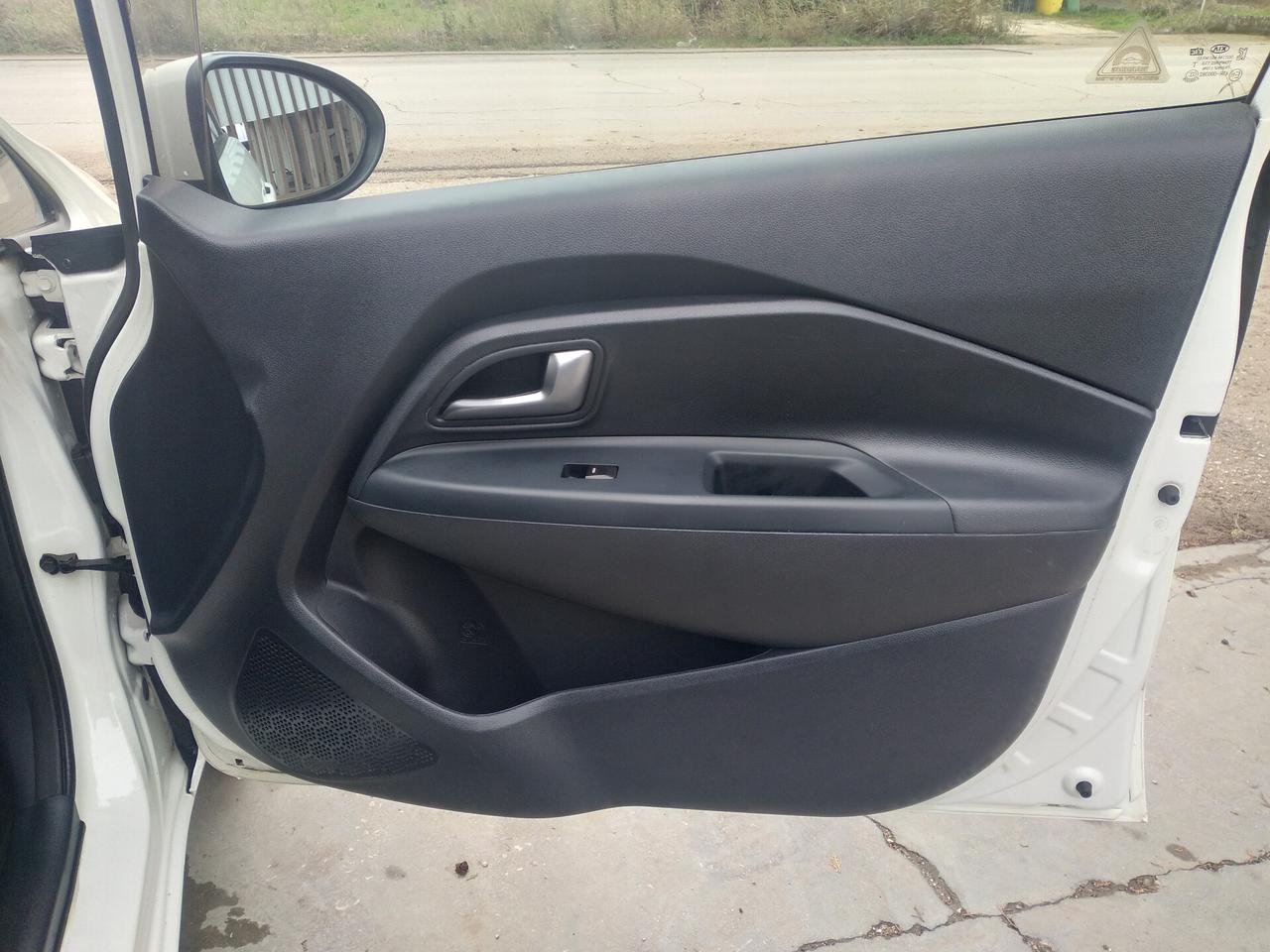 Kia Rio 1.1 CRDi 5p. Cool