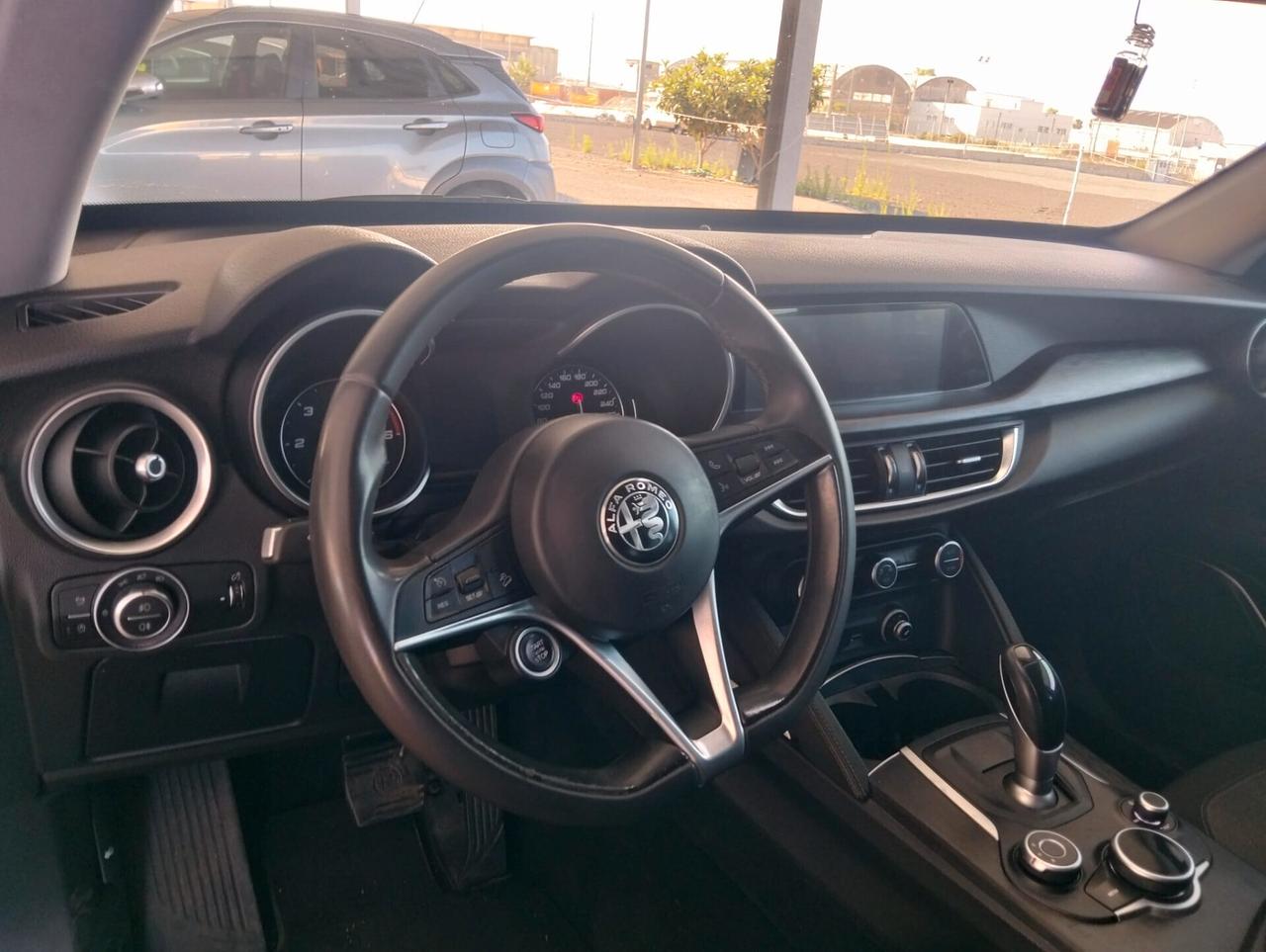 Alfa Romeo Stelvio 2.2 Turbodiesel 180 CV AT8 RWD Executive