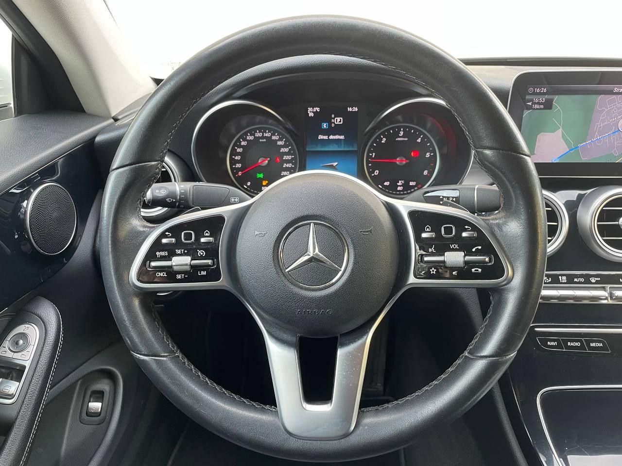 Mercedes-Benz Classe C-C205 2018 Coupe C coupe 220 d Sport auto