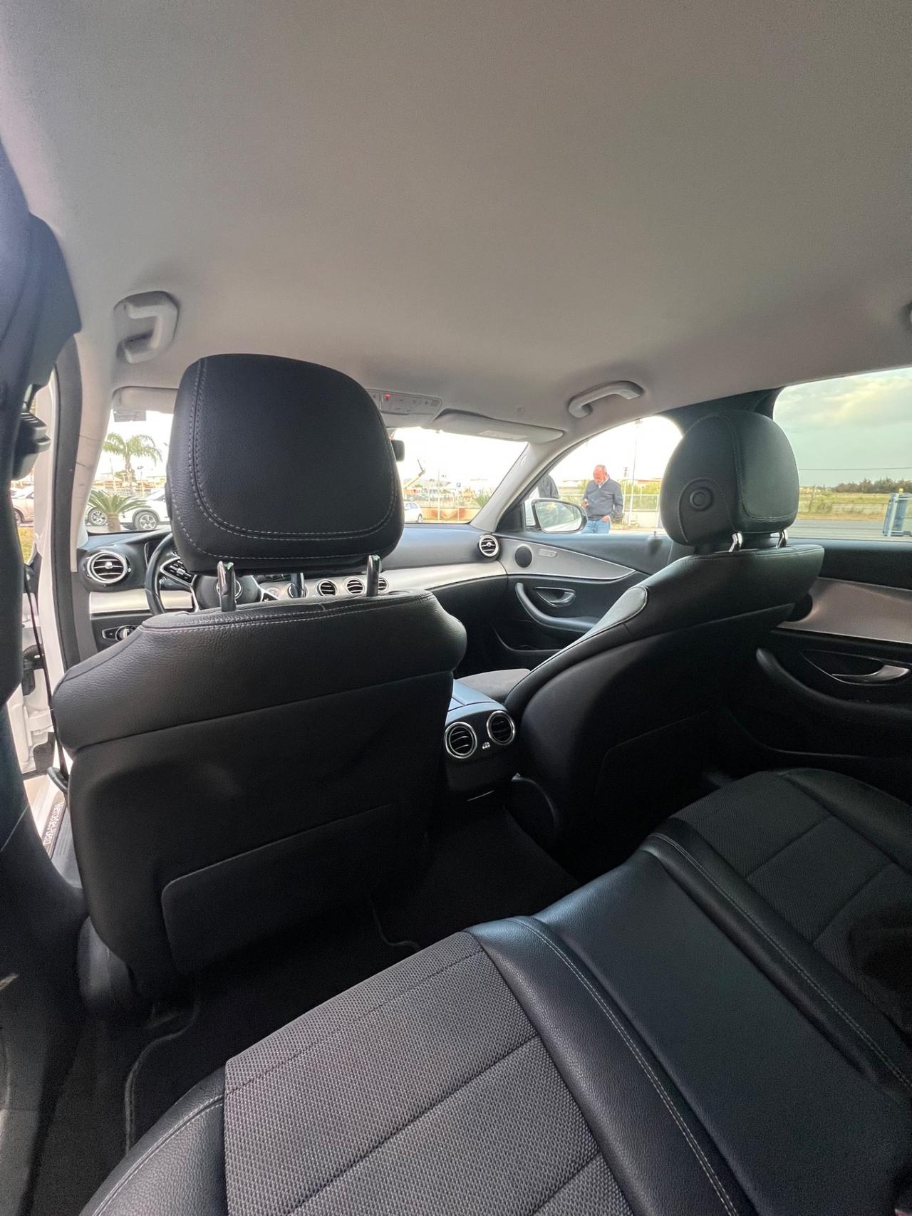 Mercedes-benz E 220 d 4Matic Auto Premium RISERVATA AD OPERATORI DEL SETTORE