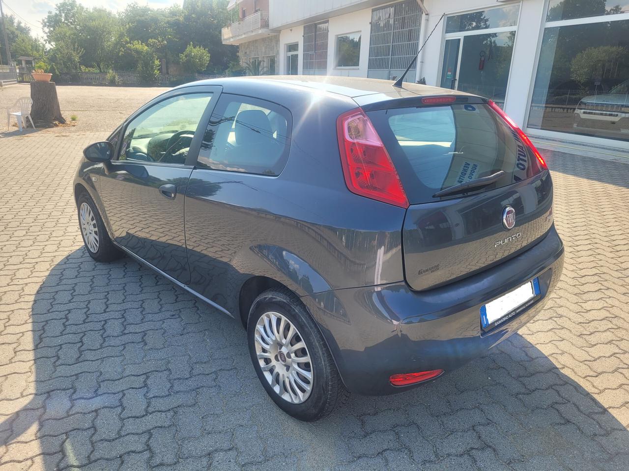 Fiat Punto 1.3 MJT II 75 CV 3 porte Street