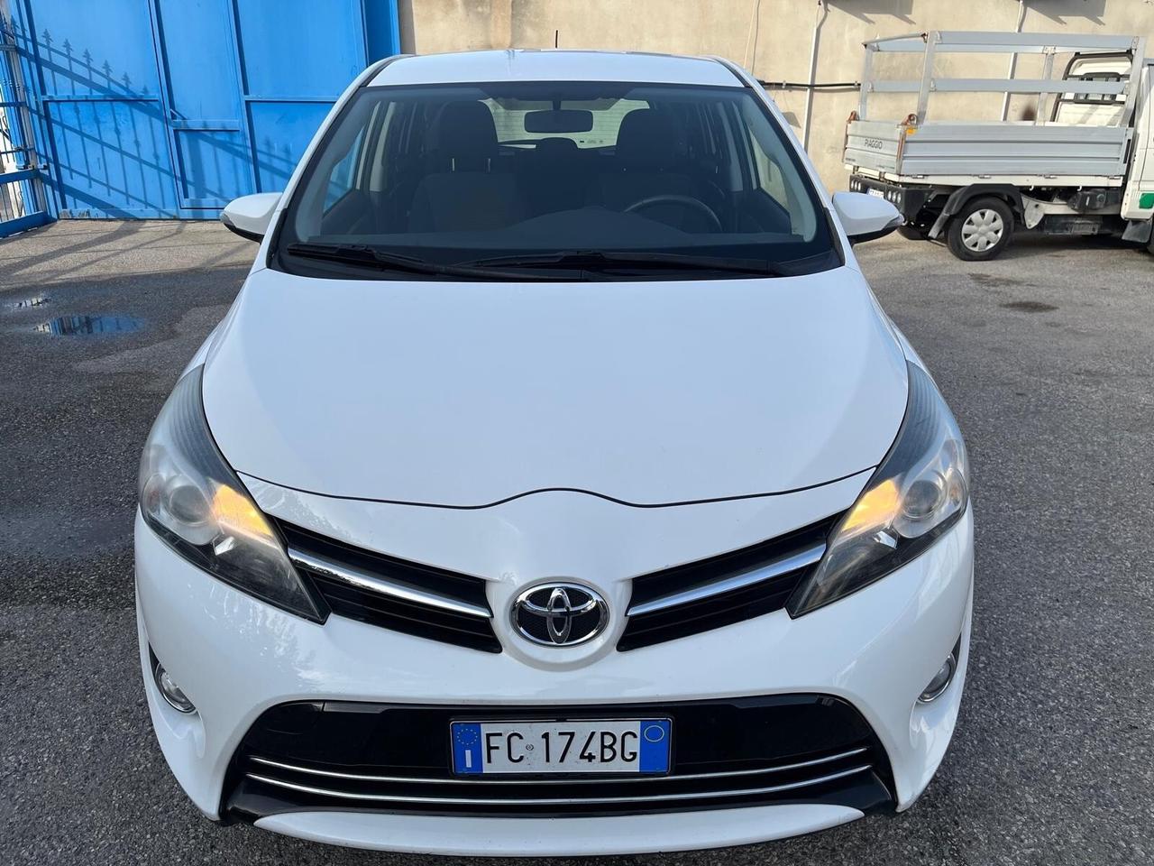 Toyota verso 1.6 D-4D- km 140000-12/2015