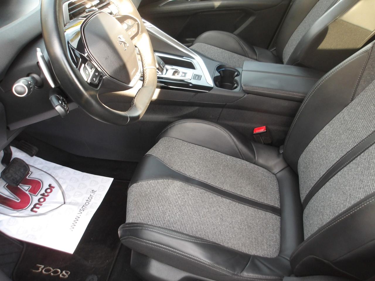 PEUGEOT 3008 1.6 TDI-GT LINE-AUTO