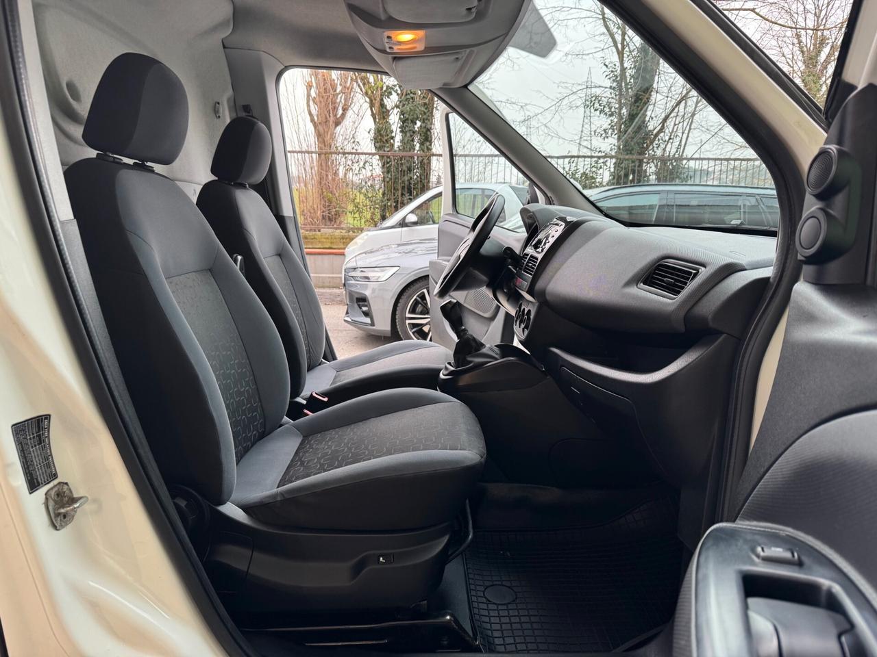 Fiat Doblo 1.3 MTJ Blue&Me GANCIO GARANZIA 24 MESI