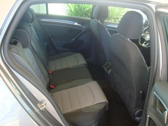 Volkswagen Golf 5p 1.6 TDI R-LINE 110CV