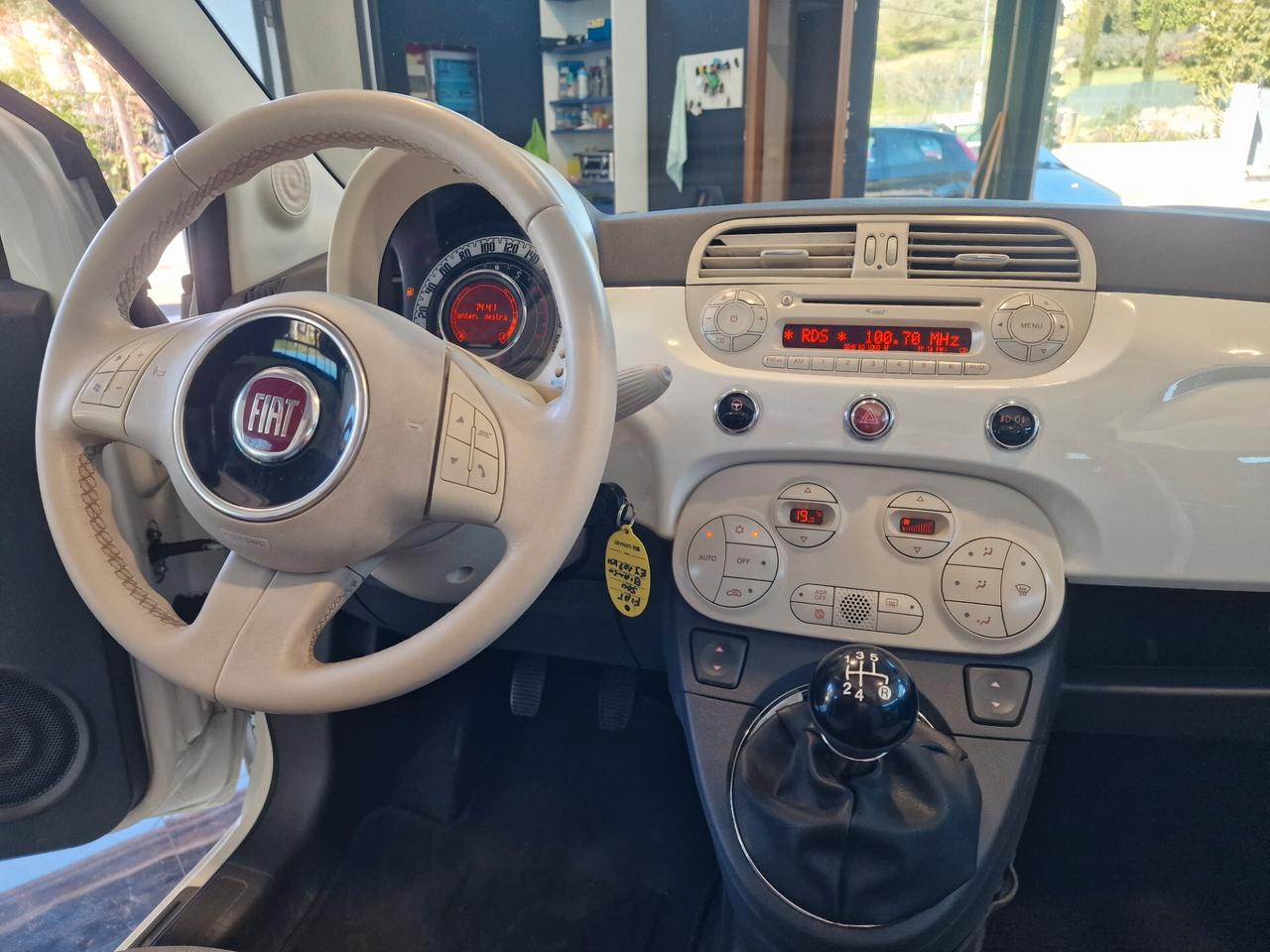 Fiat 500 1.2 by Gucci Cabrio, 136 mila chilometri.