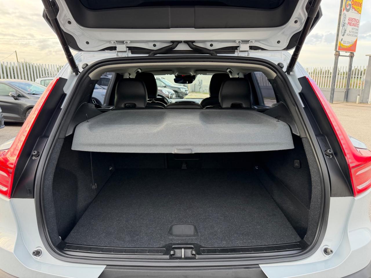 VOLVO XC40 2.0 D3 150CV MANUALE FULL LED MY20