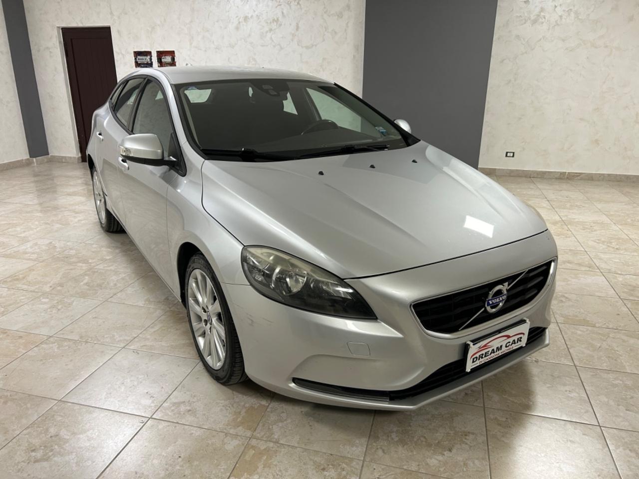 Volvo V40 D3