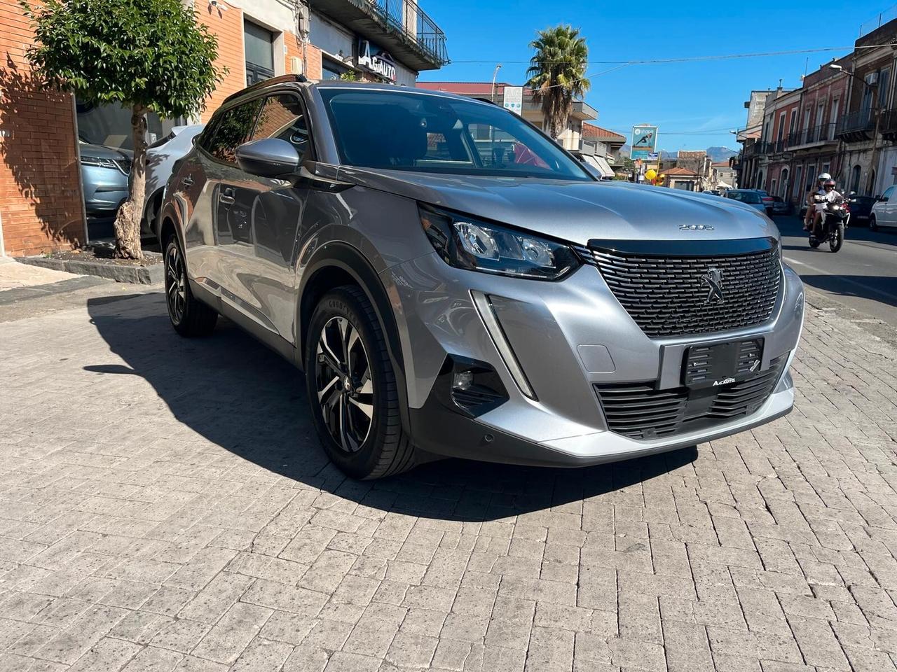 Peugeot 2008 BlueHDi 100 S&S Allure