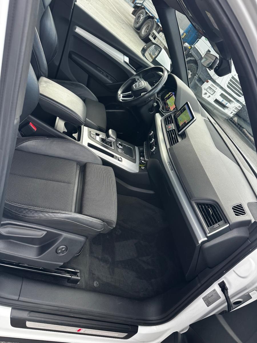 AUDI - Q5 - 40 TDI quattro S line plus