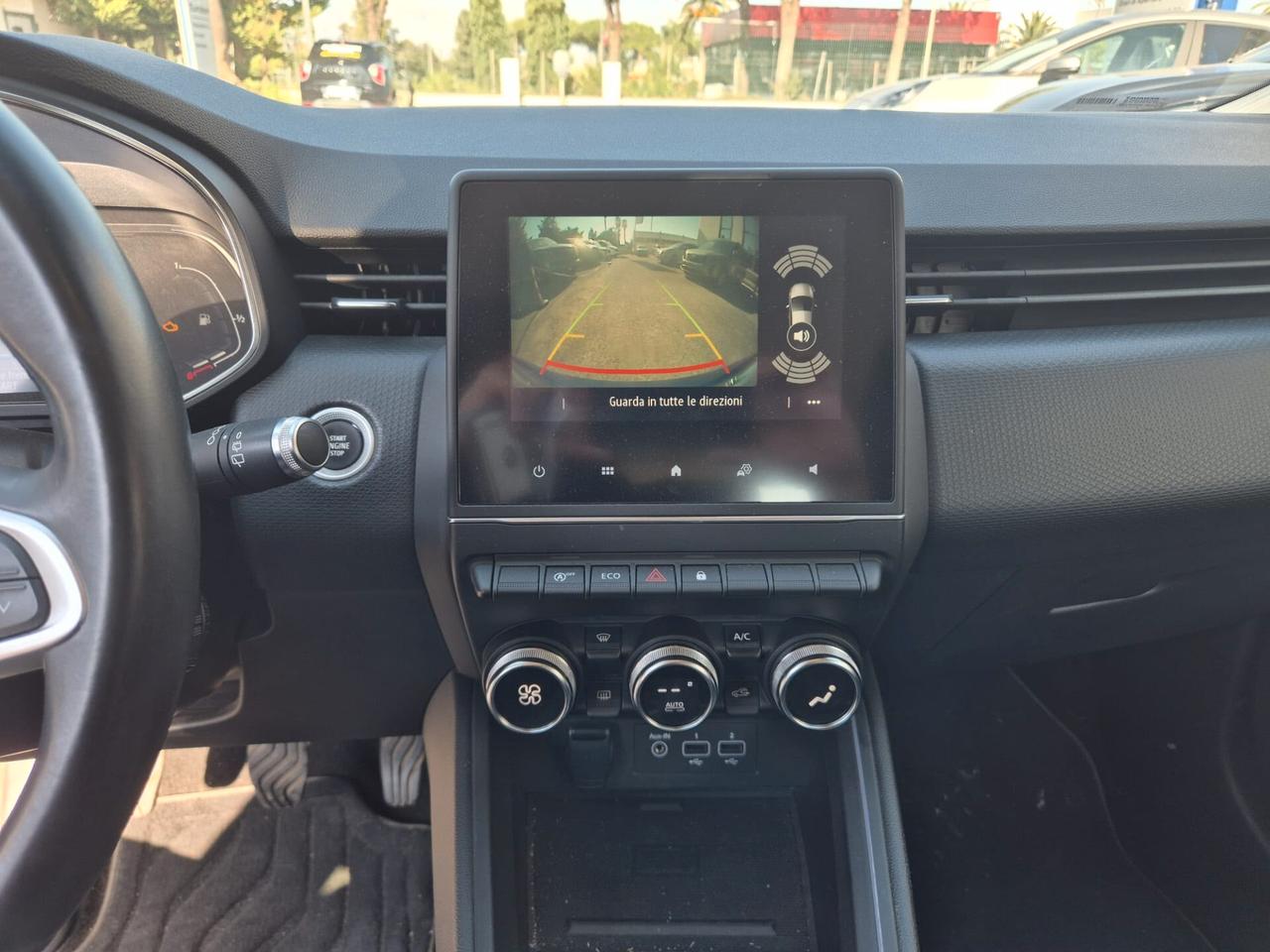 Renault Clio TCe 100 CV 5 porte Intens