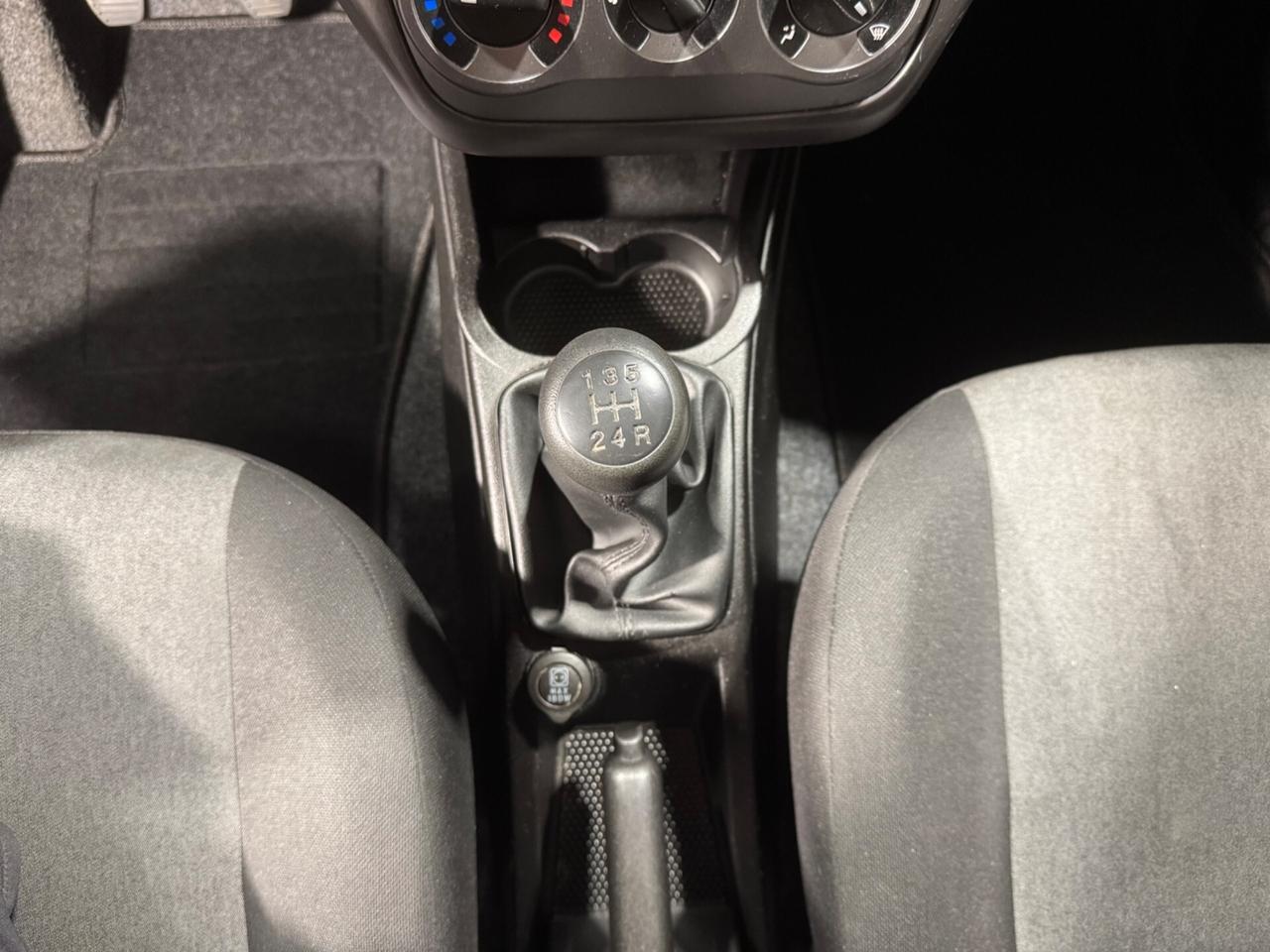 Fiat Punto 1.3 MJT 75CV 5 PORTE NEOPATENTATI