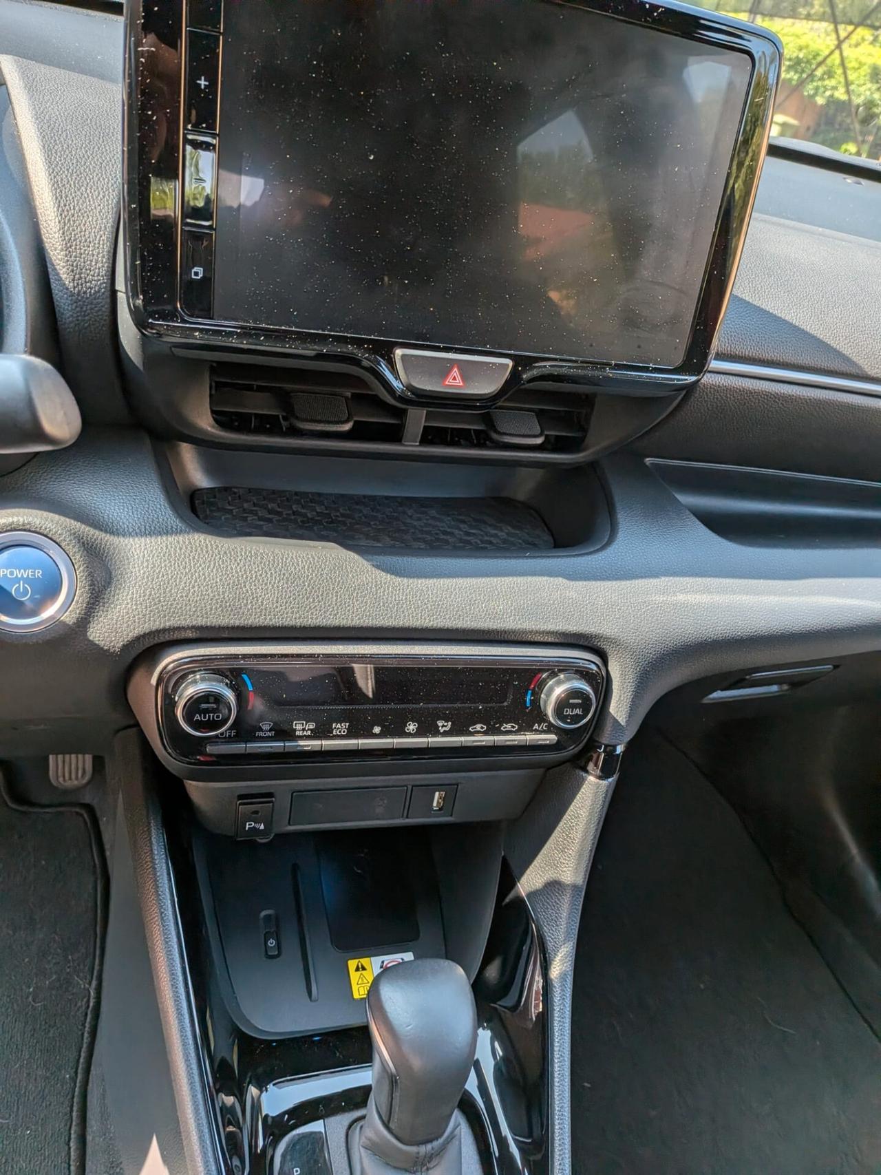 Toyota Yaris 1.5 Hybrid 5 porte Lounge