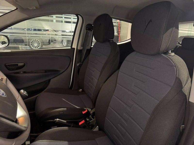 Lancia Ypsilon 3ª serie 1.0 FireFly 5 porte S&S Hybrid Platino