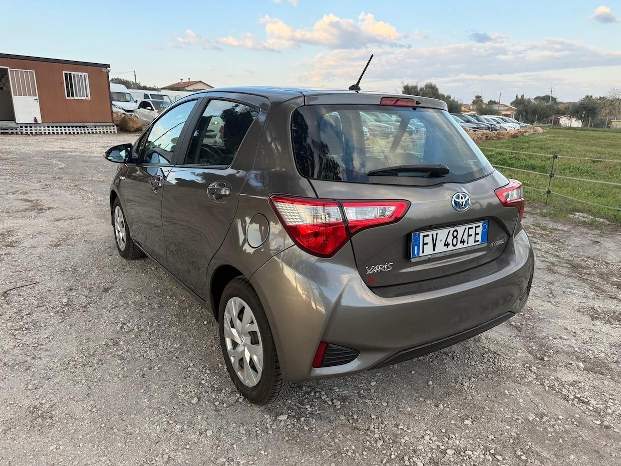 Toyota Yaris 1.5 Hybrid 5 porte Active