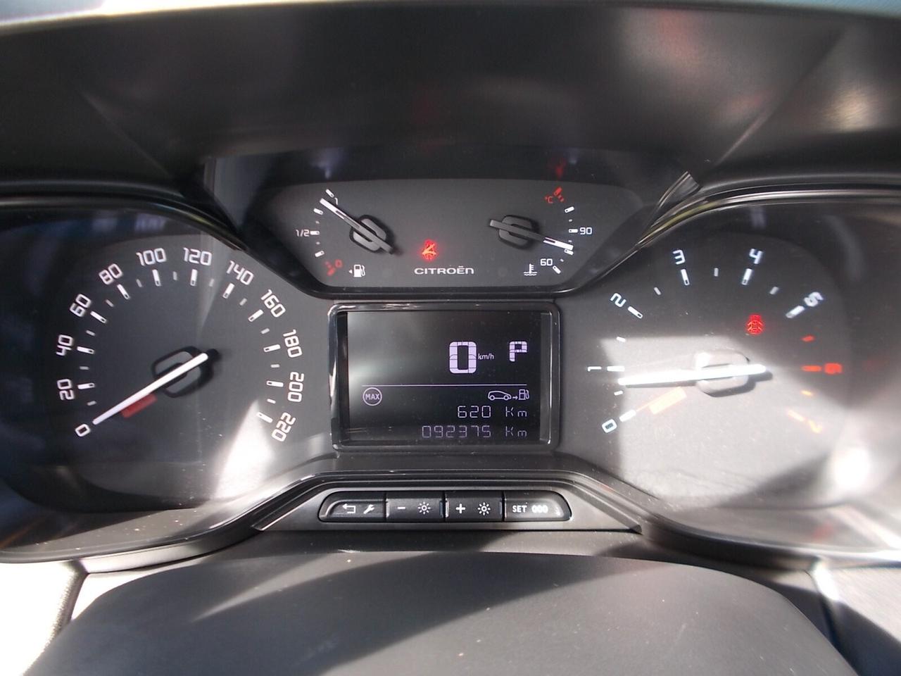 Citroen C3 Aircross BlueHDi 120cv Eat6 da VETRINA