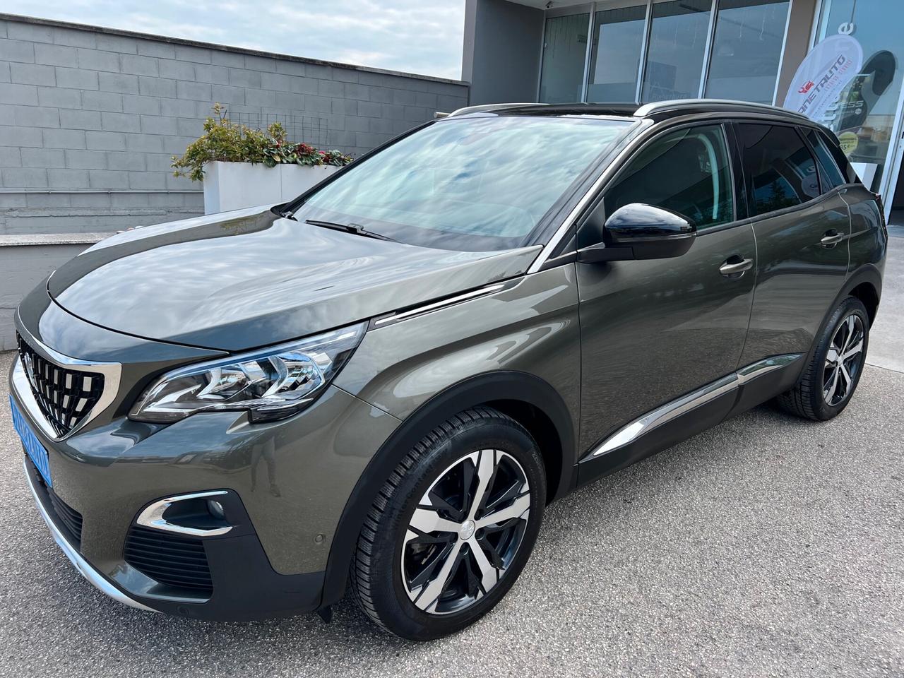 Peugeot 3008 1.5 bluehdi 130CV eat8 ALLURE NAVI/CAMERA/18; PERFETTA!!