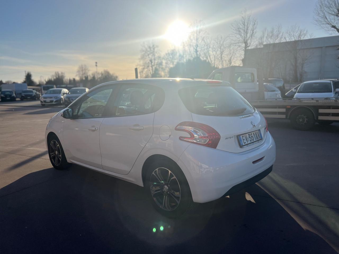 Peugeot 208 1.4 HDi 68 CV 5 porte Active
