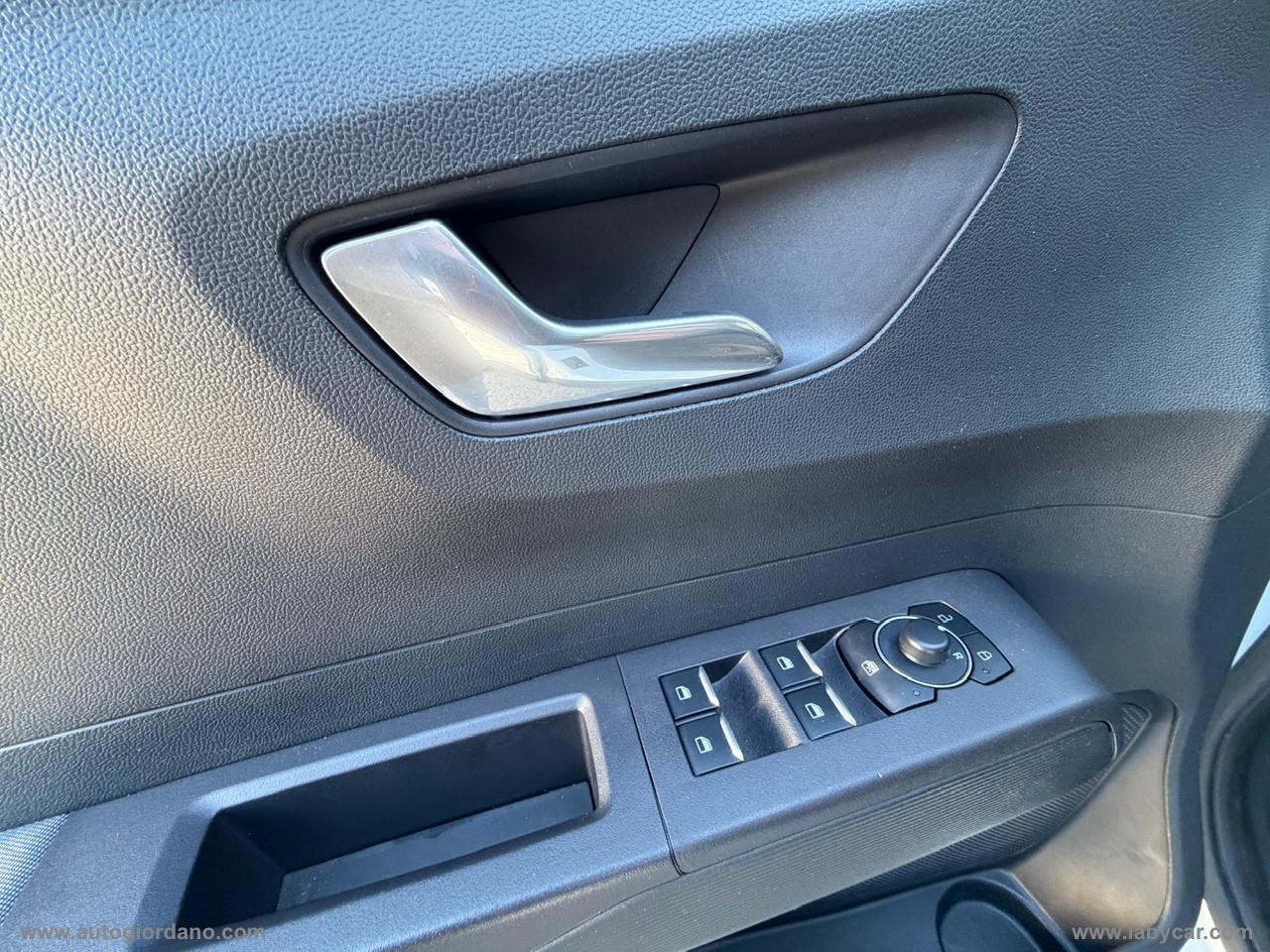 FORD Tourneo Courier 1.0 EcoBoost Pow. Tit. WINTER PACK