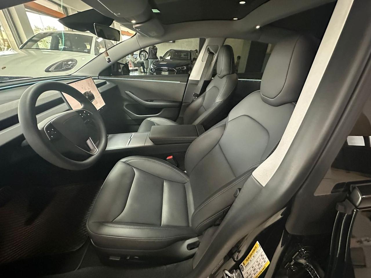 Tesla Model 3 Standard Range RWD SINGLE MOTO #7142