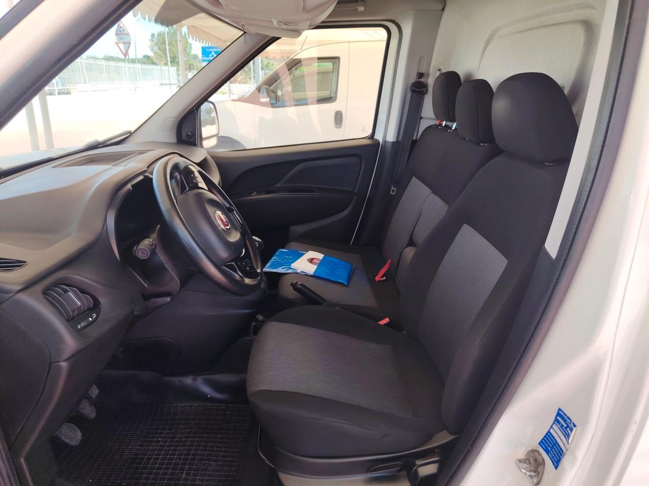 Fiat Doblò 1.6 MJT 105CV Cargo Lamierato SX 3 Posti IVA COMPR.