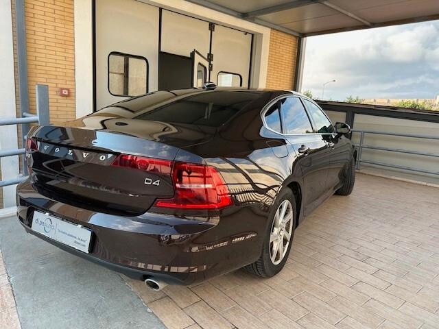 Volvo S90 D4 Geartronic Momentum