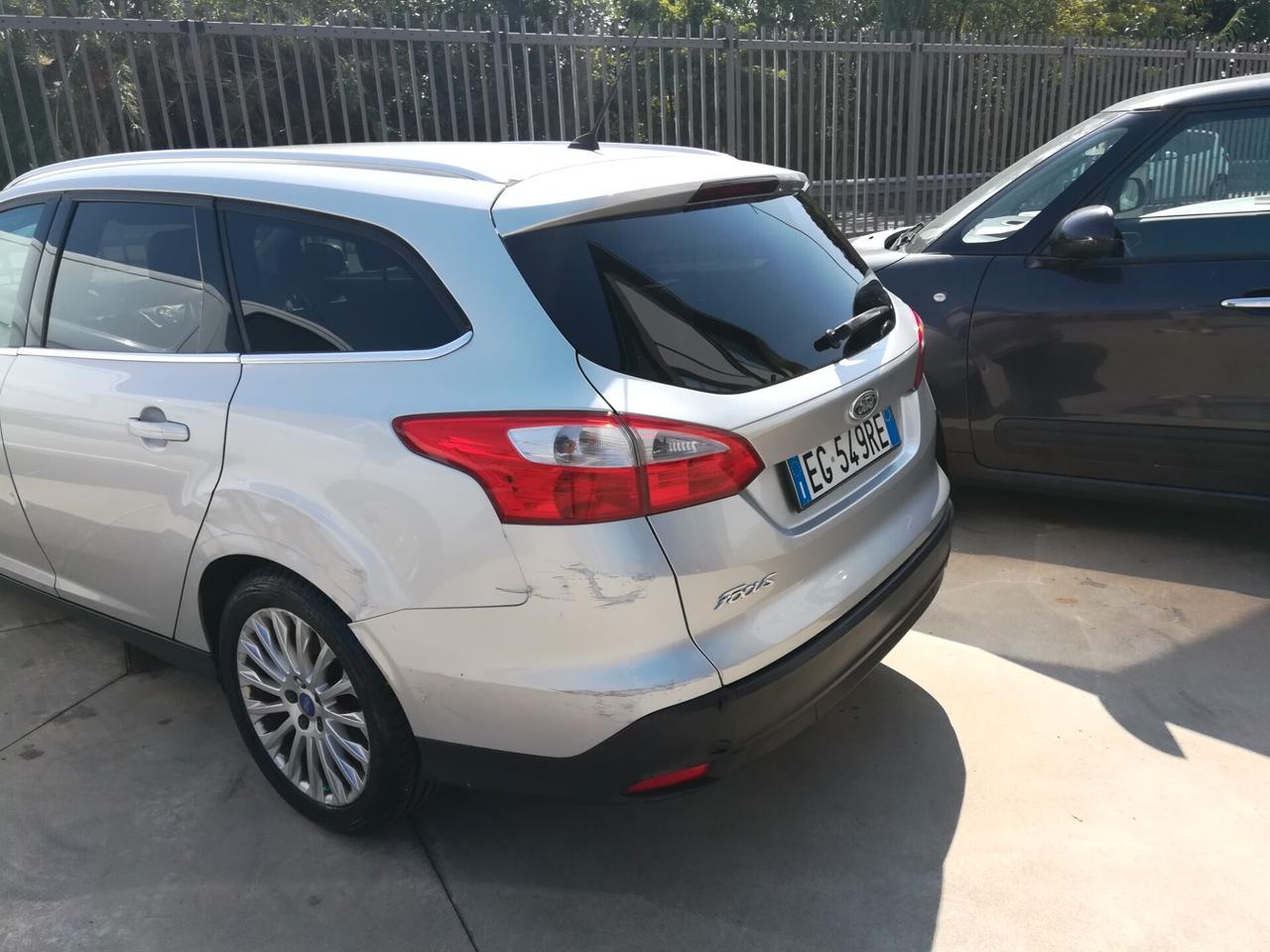 Ford Focus 1.6 Benz. EURO 5 125 CV SW Titanium SOLO PER COMMERCIANTI