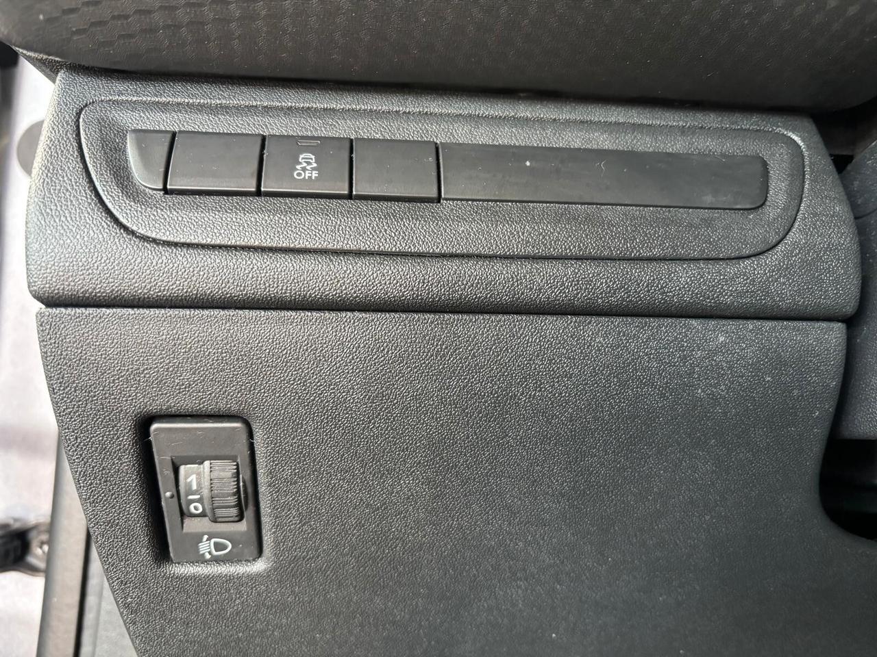 Peugeot 2008 BlueHDi 100 Allure