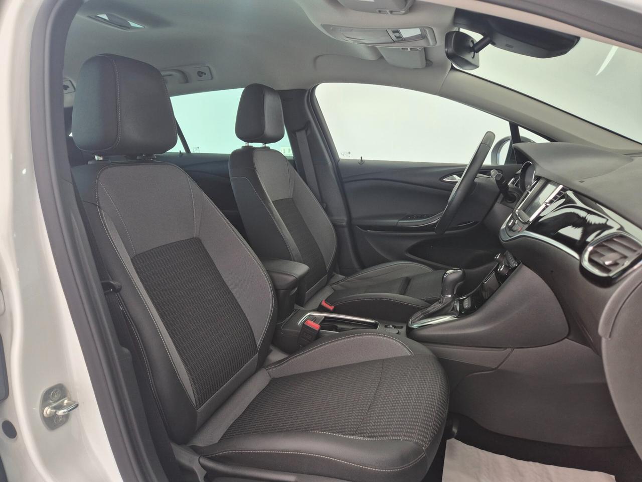 Opel Astra 1.6 CDTi 136CV Sports Tourer Business Elegance