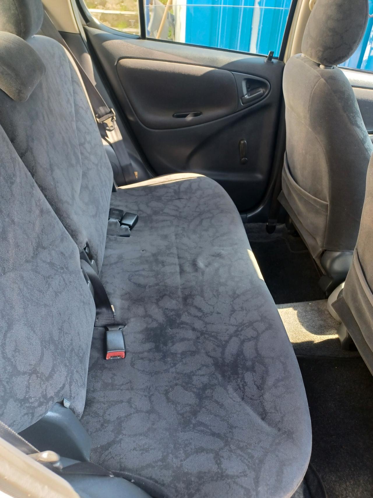 Toyota Yaris 1.0 5 porte Sol UNICO PROPRIETARIO