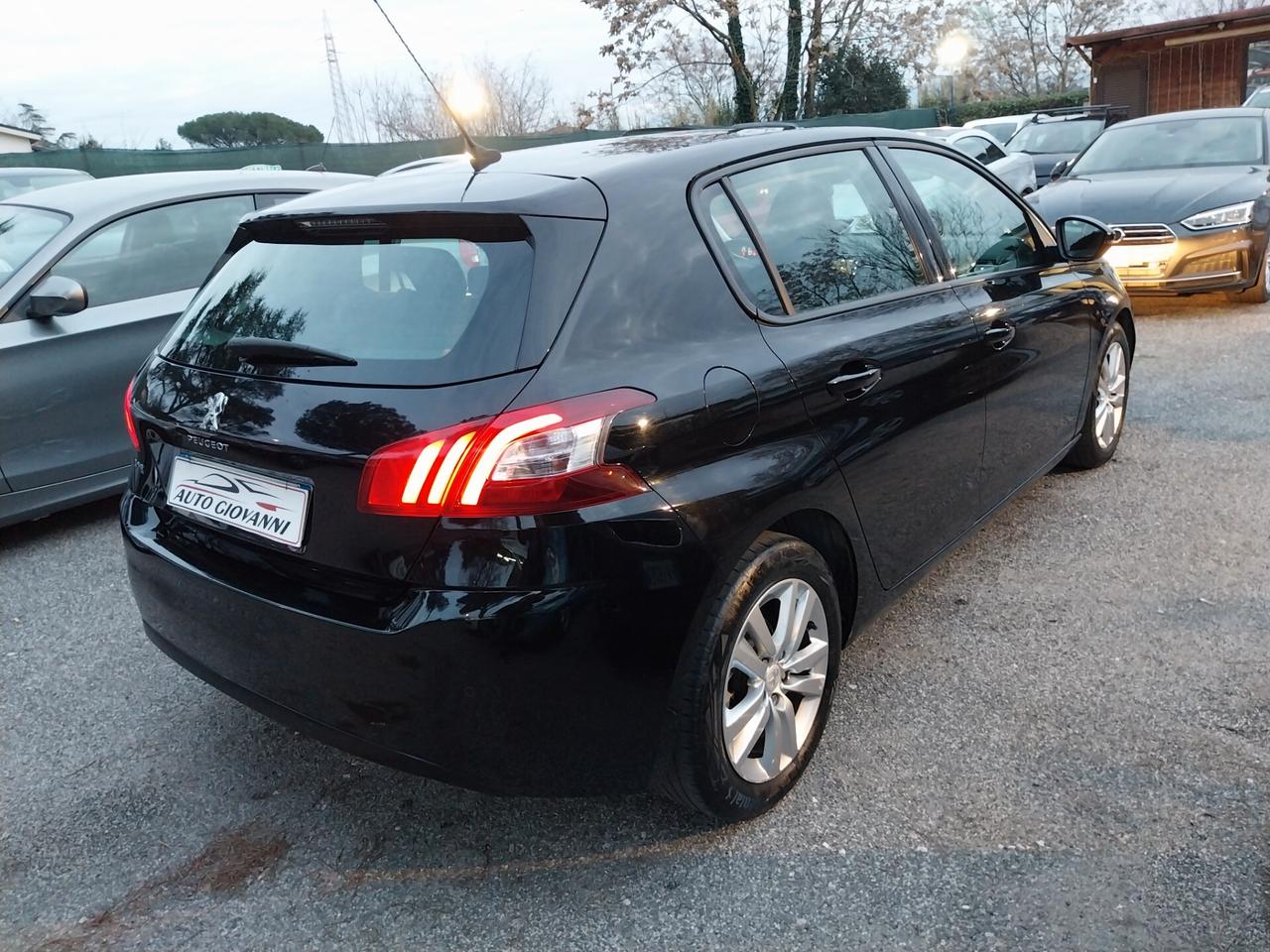 Peugeot 308 BlueHDi 120 S&S Business