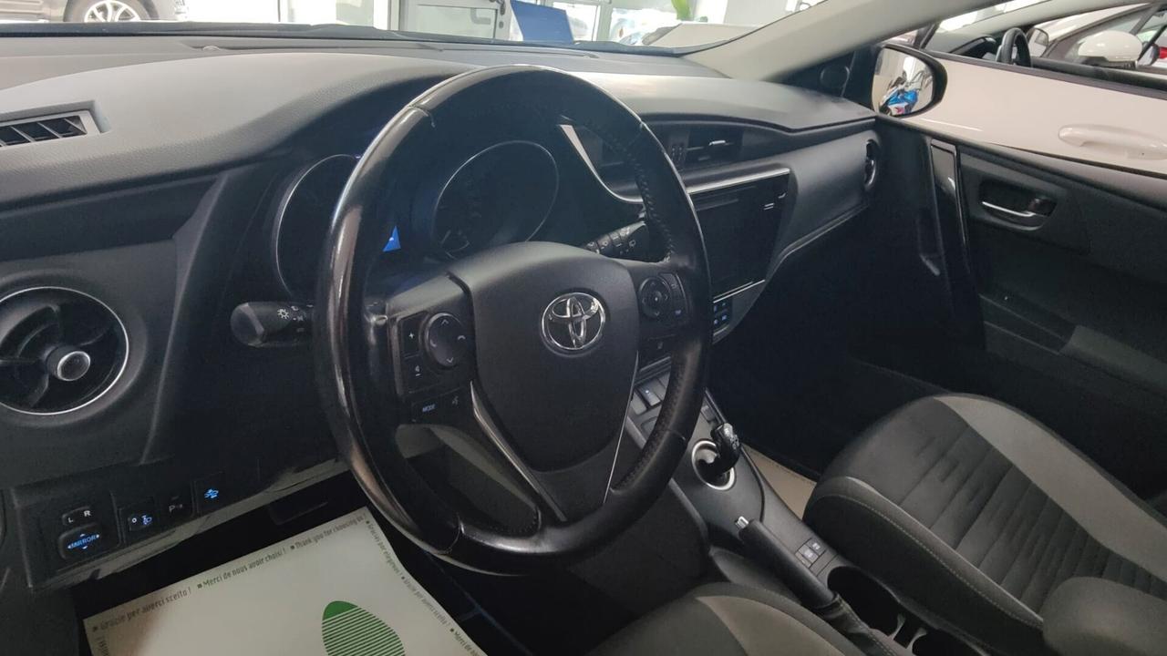 Toyota Auris 1.8 Hybrid Lounge EURO 6