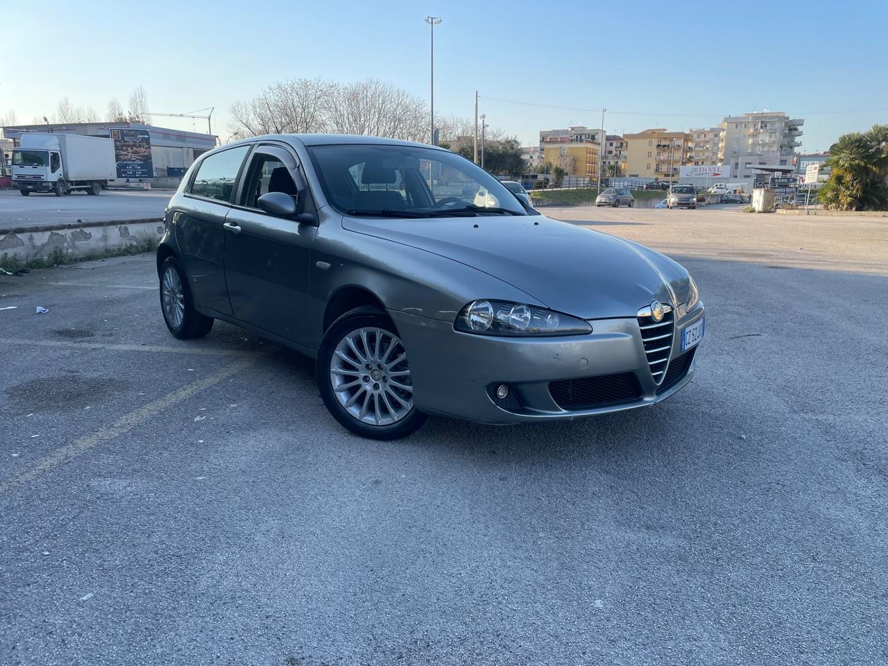 Alfa Romeo 147 1.9 JTD M-JET 16V 5 porte Prog.