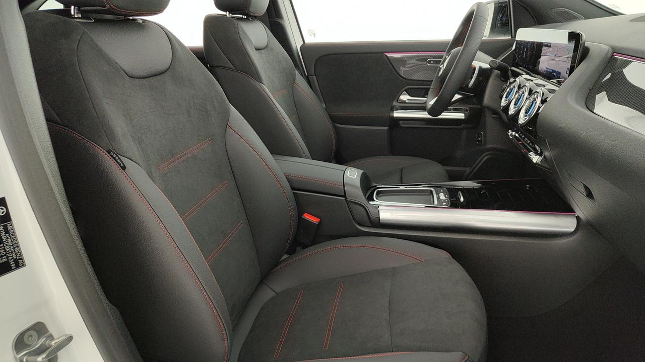Mercedes-Benz GLA 200 d automatic