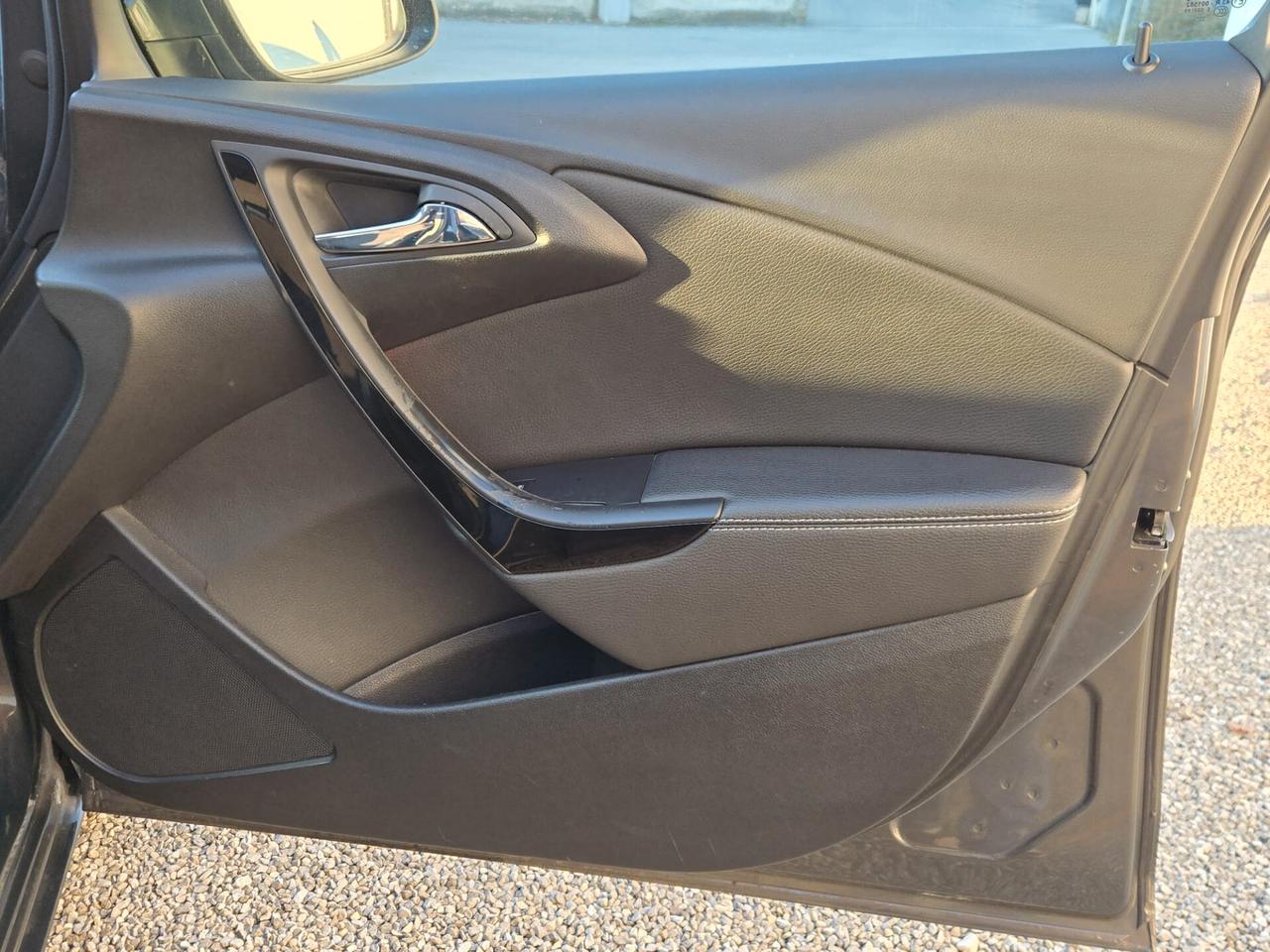 Opel Astra 1.4 Turbo Sports Tourer GPL Cosmo