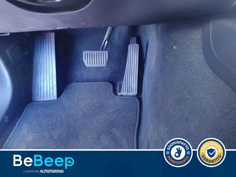 Volvo XC60 2.0 B4 MOMENTUM PRO AUTO