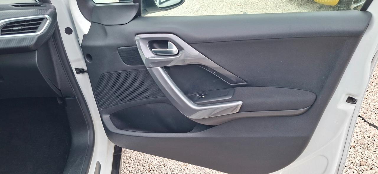 Peugeot 2008 PureTech 82 S&S Style GARANZIA 12 MESI NO OBBLIGO FINANZIAMENTO.