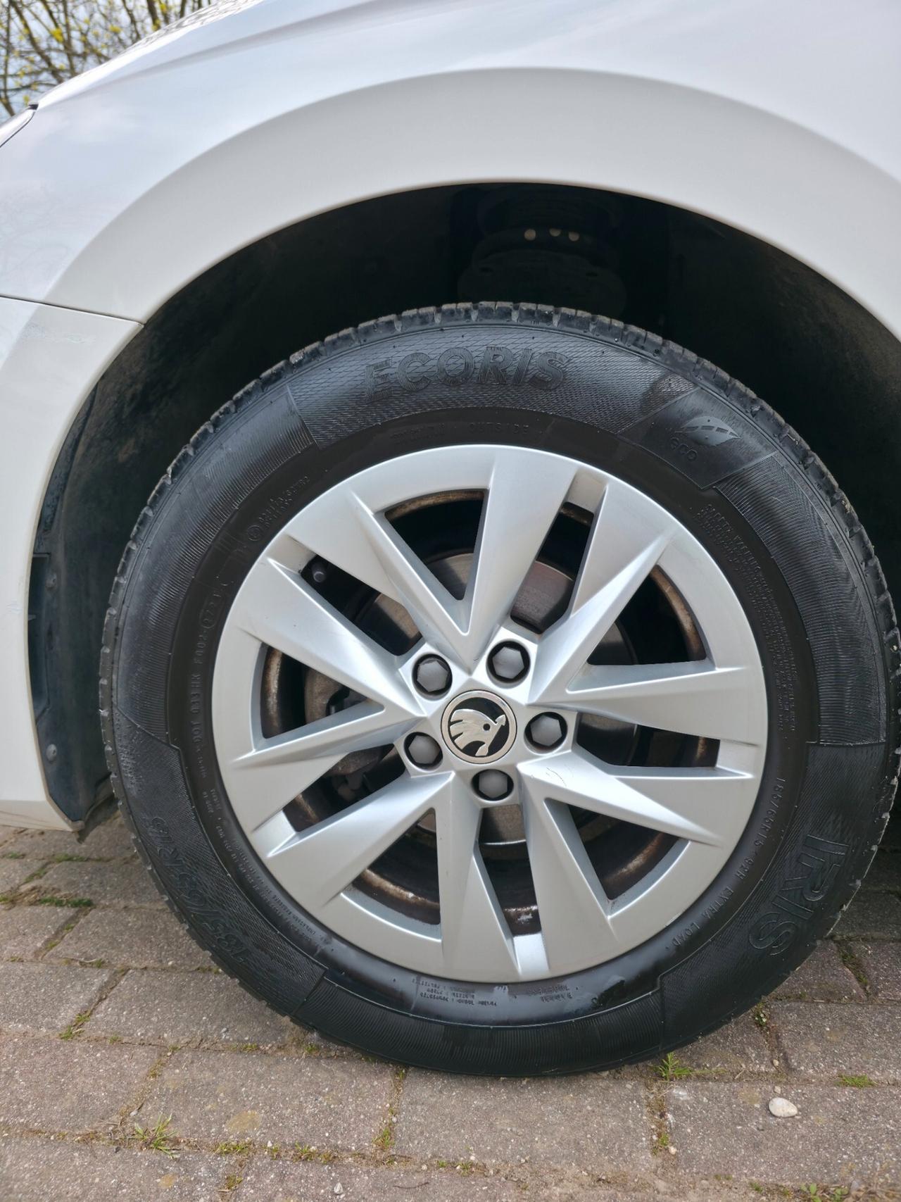 Skoda Fabia 1.0 MPI 80 CV Ambition