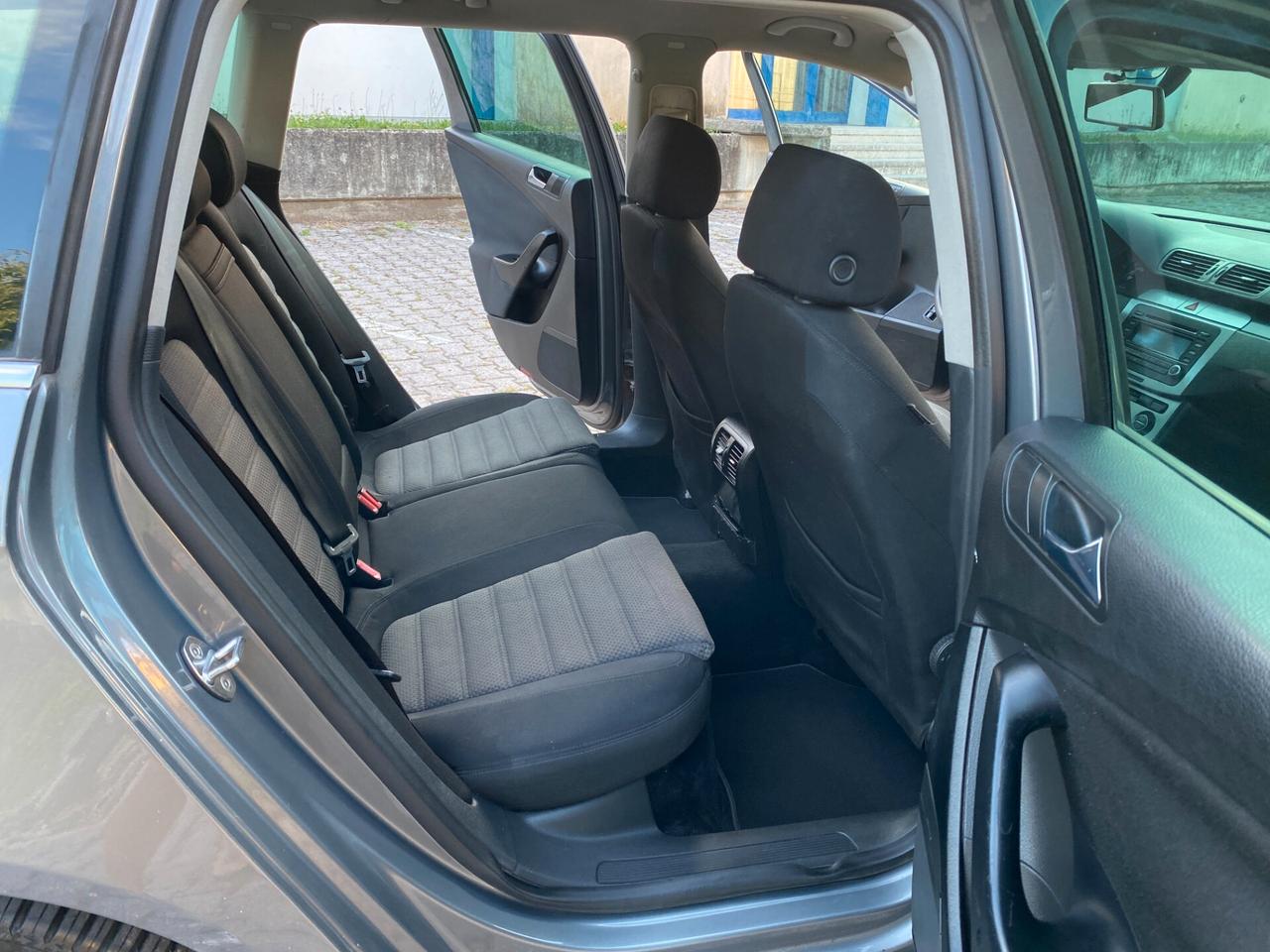 Volkswagen Passat 2.0TDI Highline OK NEOPATENTATI
