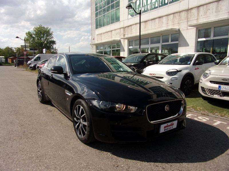 Jaguar XE XE 2.0 D Turbo aut. Prestige Business Edition