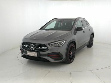 Mercedes GLA 200 200 Premium 7G-DCT