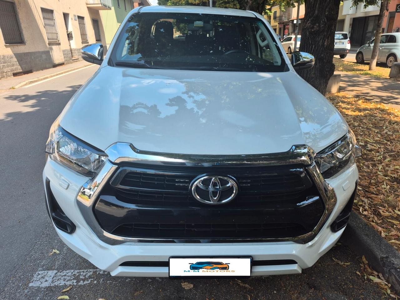 Toyota Hilux 2.4 D-4D 4WD 4 porte Double Cab Lounge