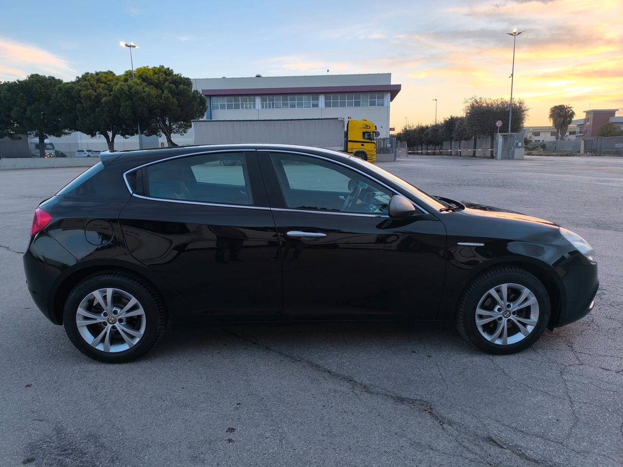 Alfa Romeo Giulietta 1.6 JTDm-2 105 CV Progression