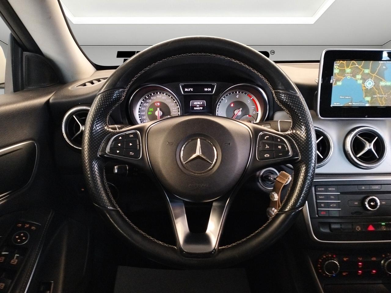 Mercedes-benz CLA 200 CDI Automatic Sport - NEOPATENTATI
