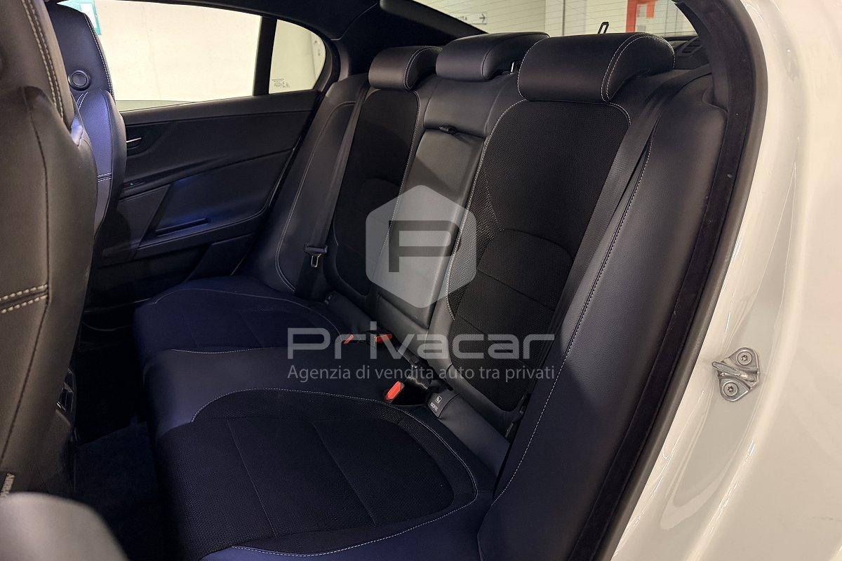 JAGUAR XE 2.0 D 180 CV aut. R-Sport