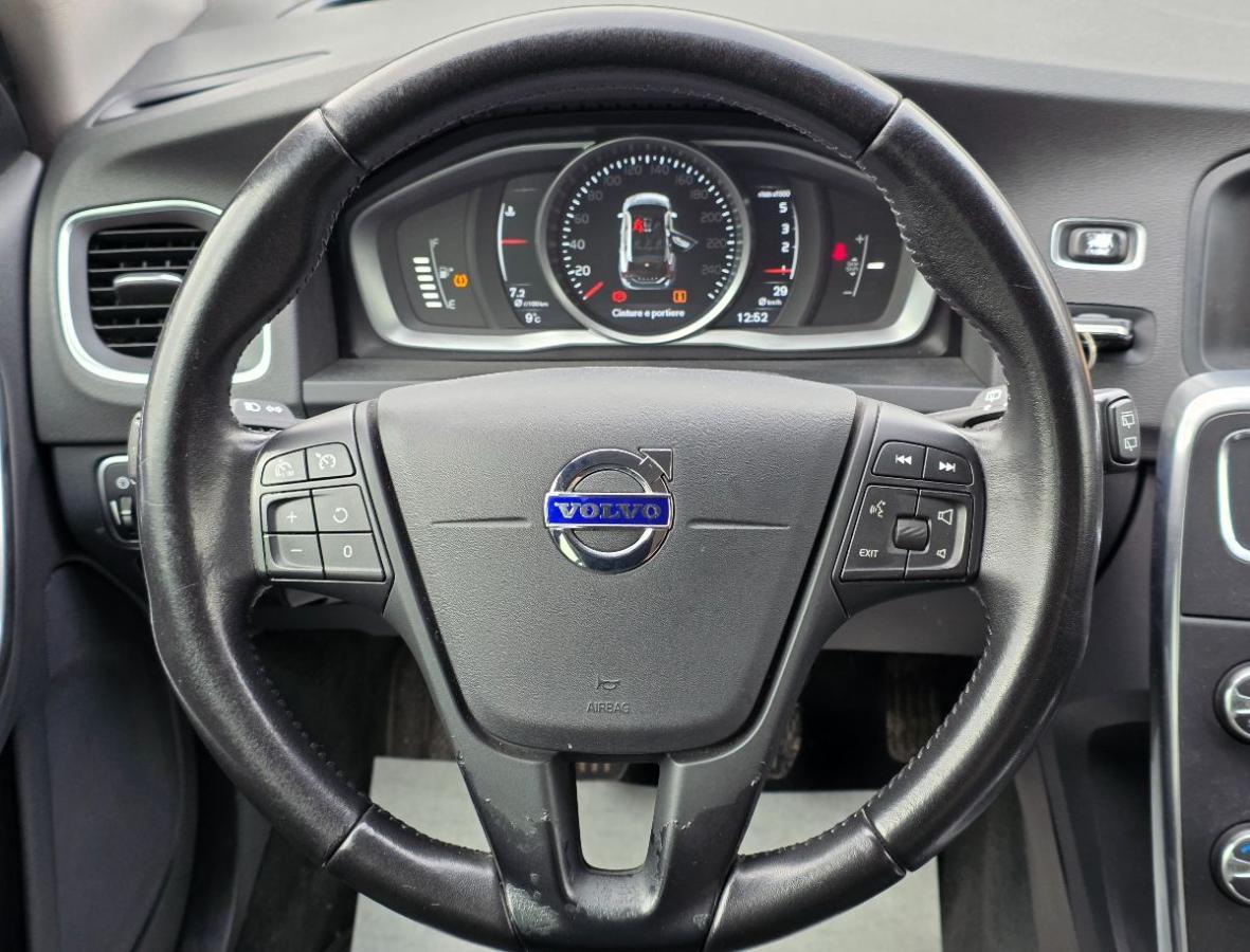 VOLVO V60 2.0 DIESEL D2 OK NEO GARAN FINAZ